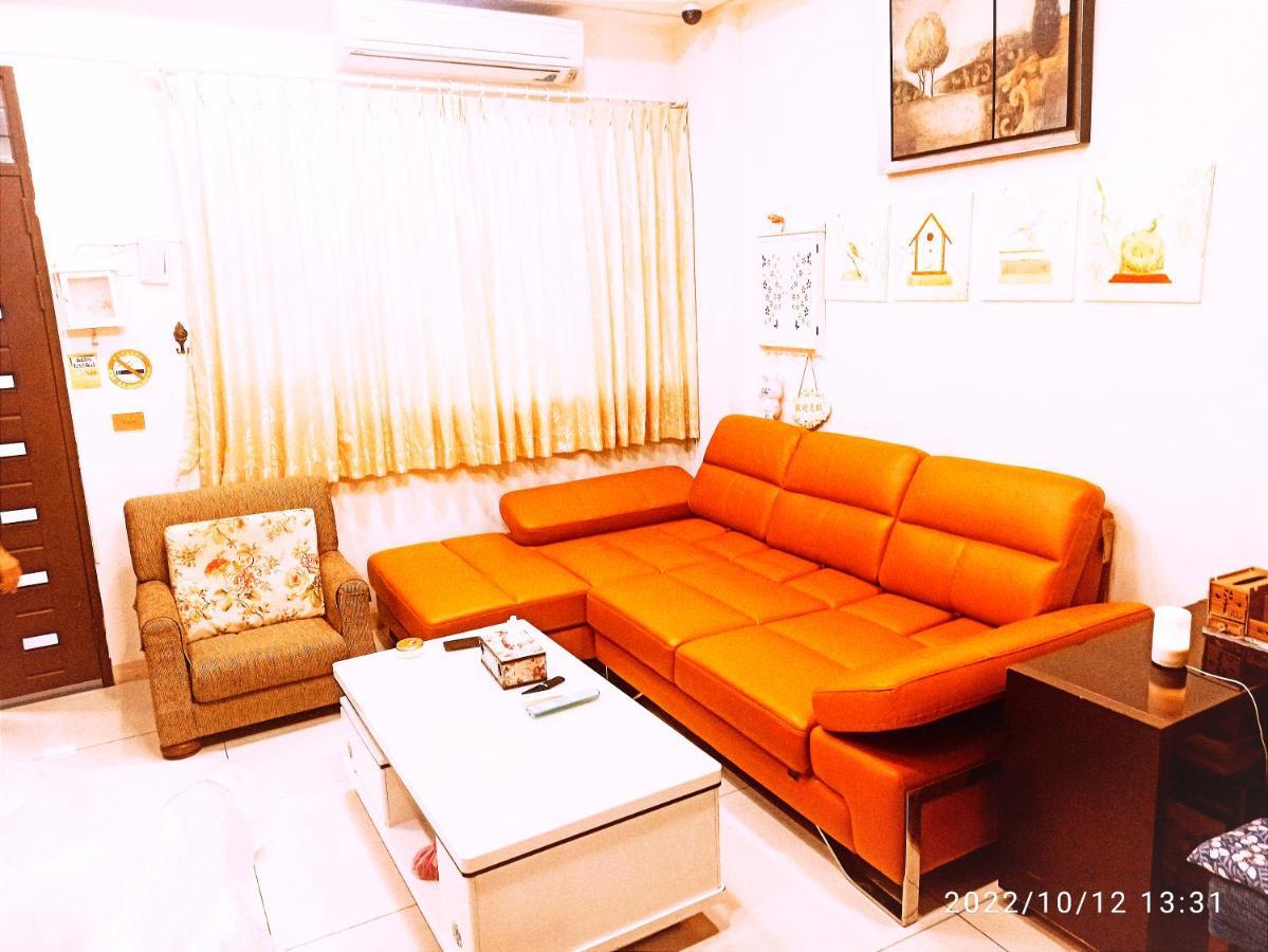 Birds Flower B&B Wujie Exterior foto